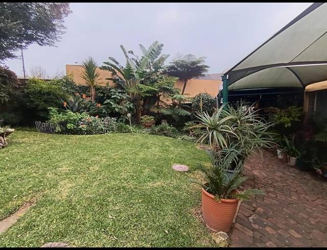 3 BEDROOM HOUSE FOR SALE IN WOODMERE